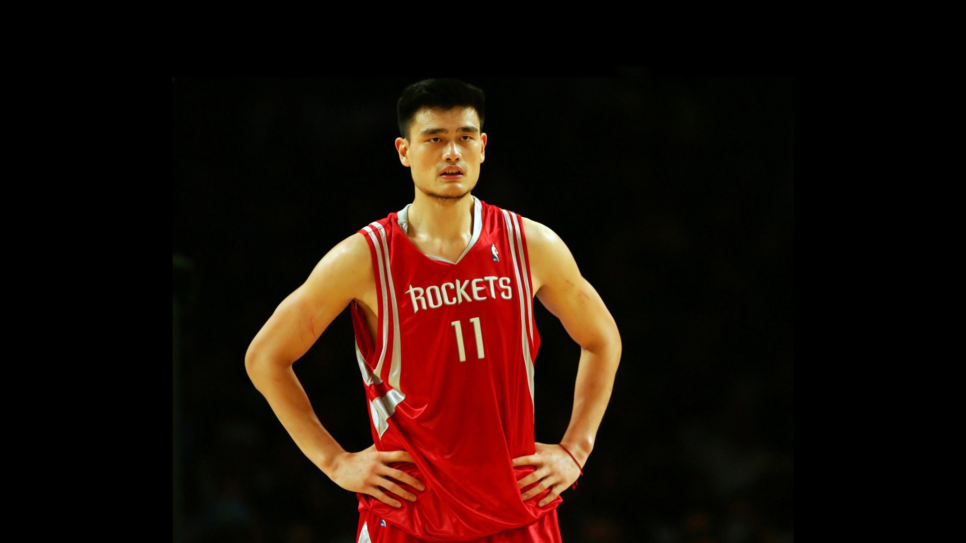 体育直播-NBA今日动态，爵士队长鼓劲稳局，活塞调整名单，鹈鹕回应争议备战全明星